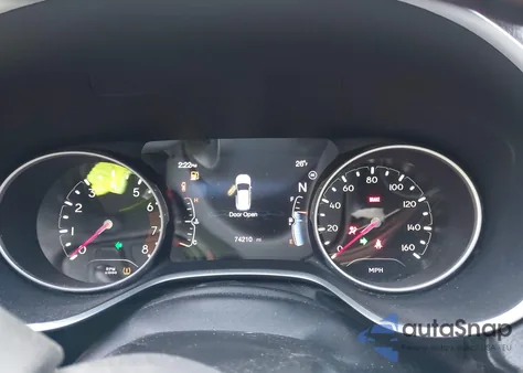 2018 Jeep Compass Latitude 4X4 from USA, damaged, VIN 3C4NJDBB7JT458003